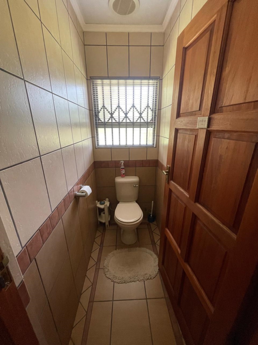 4 Bedroom Property for Sale in Christiana North West